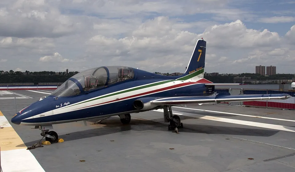 MB-339