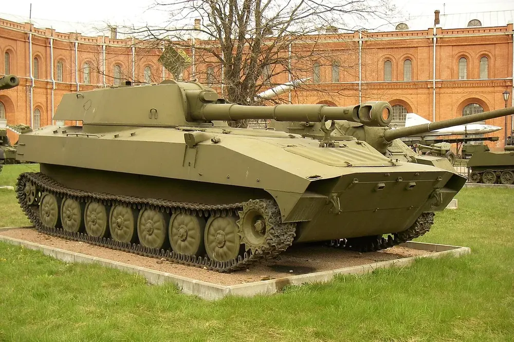 SPH 2S1 Gvozdika 122mm
